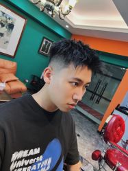-鸿運 BARBER SHOP男士理发馆