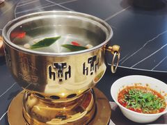 -鼎泰亨·海鲜牛肉餐厅(滨江店)