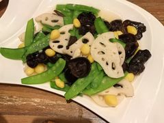 -清真·玛丽亚新疆菜主题餐厅(浙江中路店)