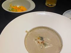 松露蘑菇奶油汤-C&R西班牙餐厅