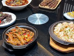 -东口码头·烧鸽子·鱼头泡饼·地方菜(金鹰悦城店)