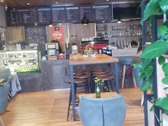 -ZING COFFEE 镜咖啡