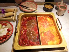 -尚尚仙·酸汤猪手·猪肚鸡火锅(华联万柳购物中心店)