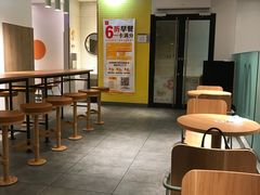 大堂-麦当劳(普陀香溢花城店)