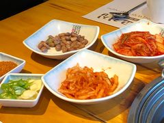 -唯成•韩国炭火烤肉 유성고기