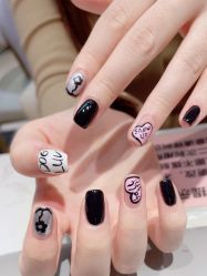 -丽心自助美甲美睫