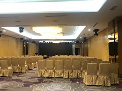 -昆山裕元花园酒店·温莎西餐厅