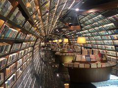 -钟书阁(珍园店)