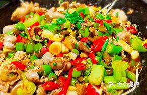 Spicy Pepper and Fish Maw Dry Pot