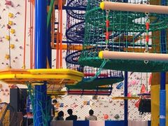 -山之巅攀岩馆(太古城店)