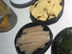 -三江源活鱼现烤(维多利摩尔城店)