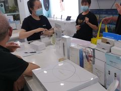 -荣耀授权专卖店(黄浦浙江中路店)