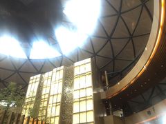 -上海滴水湖皇冠假日酒店