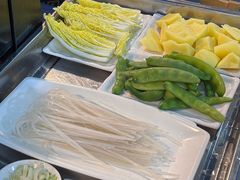 -哈尔滨烧烤·山河村铁锅炖(交大店)