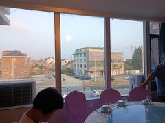 -侬佳蒸菜馆(听潮店)