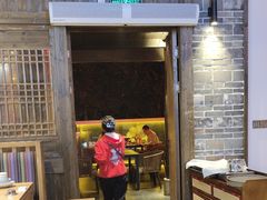 -野山舂·贵州现舂酸汤牛肉(东山店)