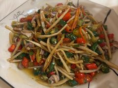 -辣妹子湘菜馆(龙船坪路店)