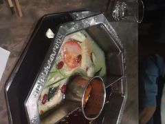 -佬土鹅肠火锅(中建大观店)