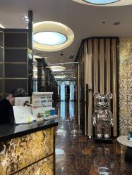 点击看大图 -八佰伴8008星级形象店
