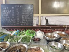-金卯白肉罩火烧
