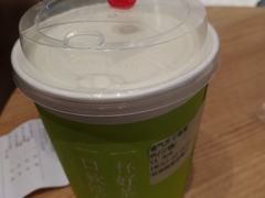 -奈雪的茶(湖滨银泰in77C区PRO店)