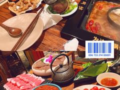 -老牌坊云南鱼豆花火锅(爱建店)