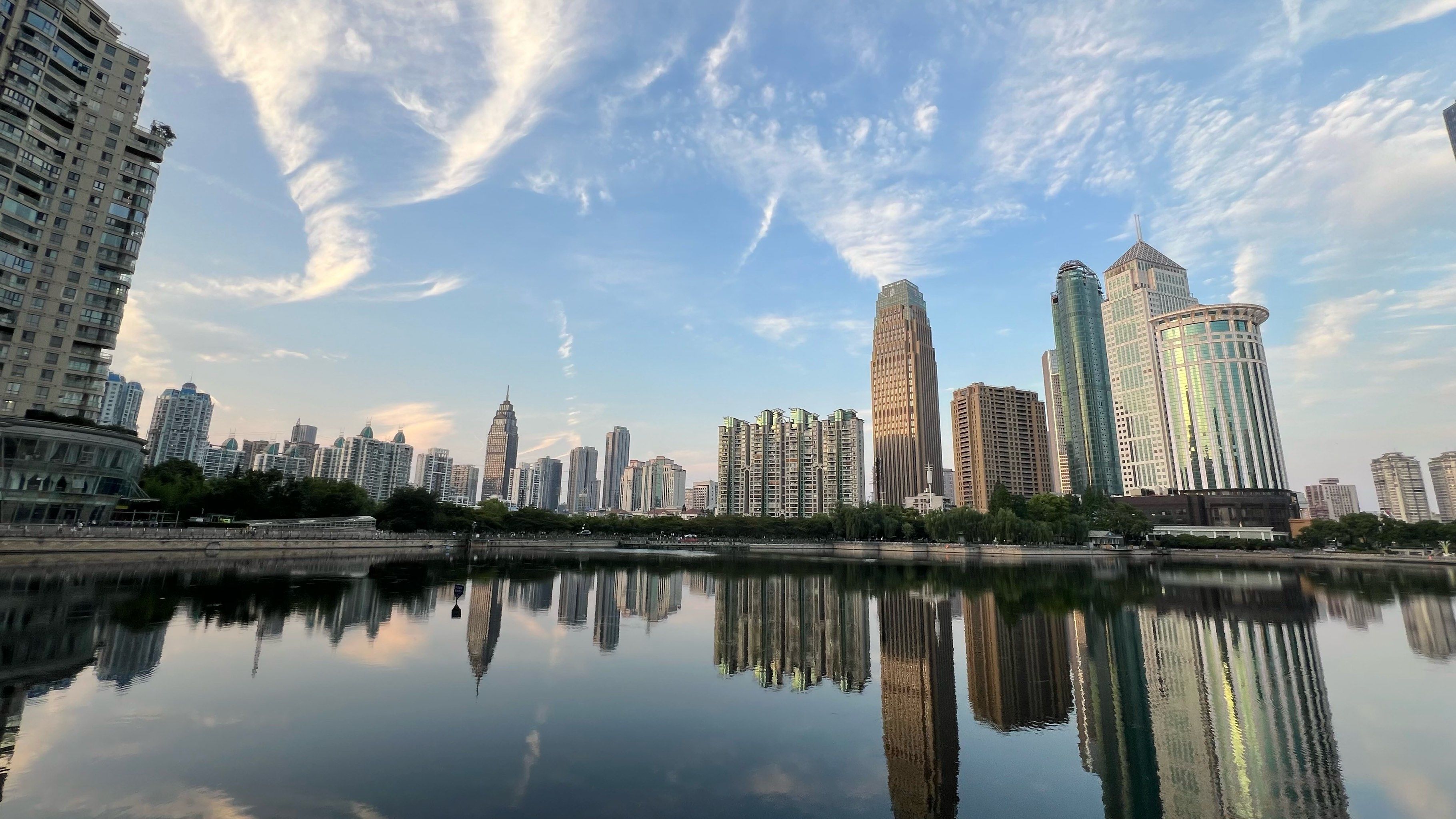 西北湖城景掠影