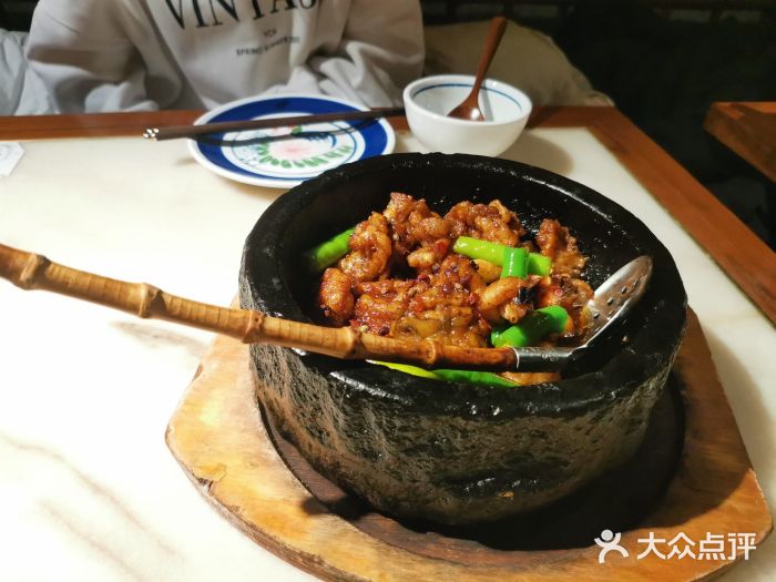 桂满陇-西湖船宴(西单大悦城店)石锅杭椒牛蛙图片