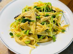 黑豆苗拌腐竹-小杨烤肉(朱雀店)