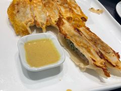 虾爬肉锅贴-连鹭海鲜·新大连菜(星海店)