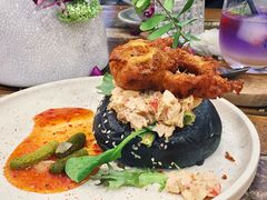 Soft&nbsp;shell&nbsp;crab&nbsp;roll-FLOVIE FLORIST CAFE