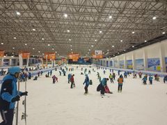 -乔波室内滑雪场