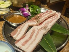 -明洞阿姨·韩式酱蟹烤肉·创意料理(三元桥店)