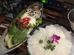 -老牌坊云南鱼豆花火锅(哈西万达店)
