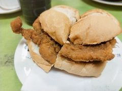 猪扒包-胜利茶餐室