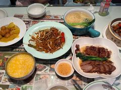 -雍哲港式餐厅(现代广场店)