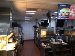 -麦当劳(新洲南路店)