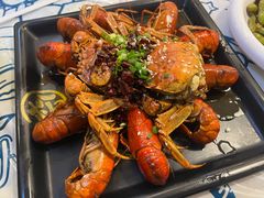 -松哥油焖大虾.小龙虾.黑鸭煲(海岸城店)