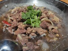 -大众跷脚牛肉馆·非遗传承单位(峨眉山店)