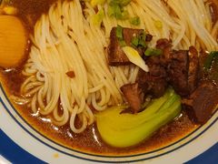 -霸蛮湖南菜·牛肉粉(荣京西街店)