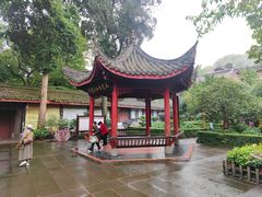 -峨眉山报国寺