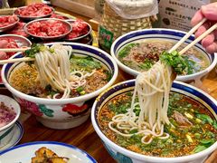 -云阿蛮云南生烫牛肉米线(奉贤路店)