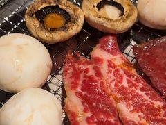 -山川小町·极番烧肉(新地假日广场店)