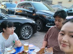 -超越海鲜屋(飞龙物业店)