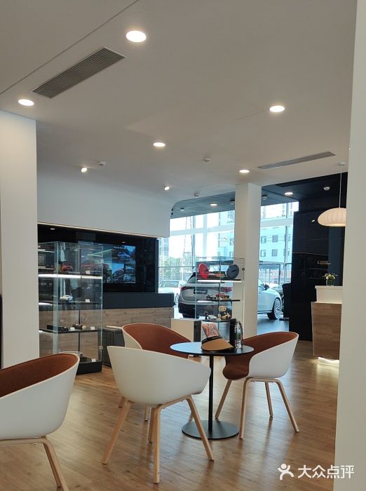 北京鹏龙星徽奔驰4S店(西大望路店)图片