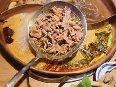 -洱火云南酸菜牛肉火锅(石景山当代商城店)