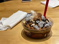 巧克力巴旦木-DQ·蛋糕·冰淇淋(手工定制蛋糕长泰广场店)