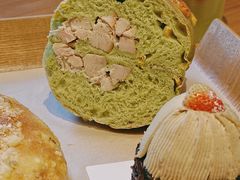 牛油果熏鸡-酵墅·红酒酵母面包(羲和广场店)