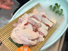 -得意咚瓜·顺德鱼生·冬瓜火锅(深圳首店)