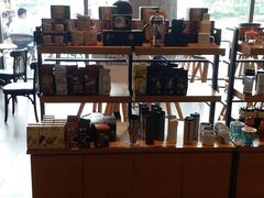 -星巴克臻选(郑州中原万达店)